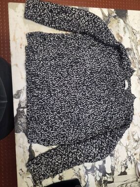 VINCE Bouclé Popcorn Knit Sweater Merino Wool Blend Black White Size M